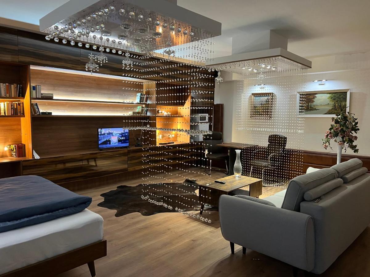 Business Box Apartment Bratislava Exterior photo